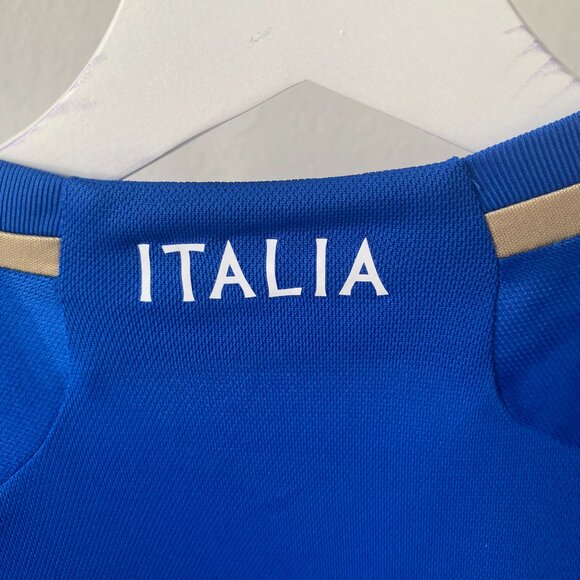 Adidas Italy National Team Home Soccer Jersey. - Picture 13 of 16
